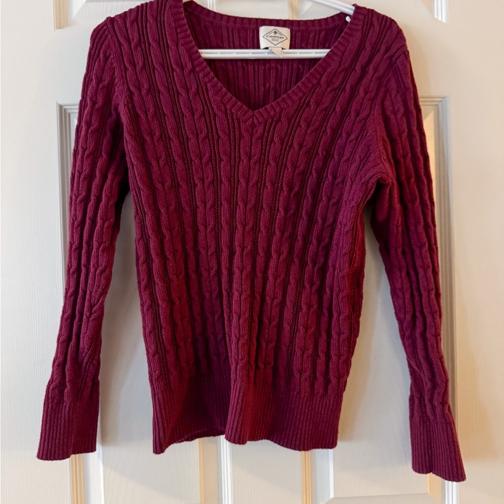 St. John's Bay Burgundy Cable Knit V-Neck Sweater L Classic Preppy Fall